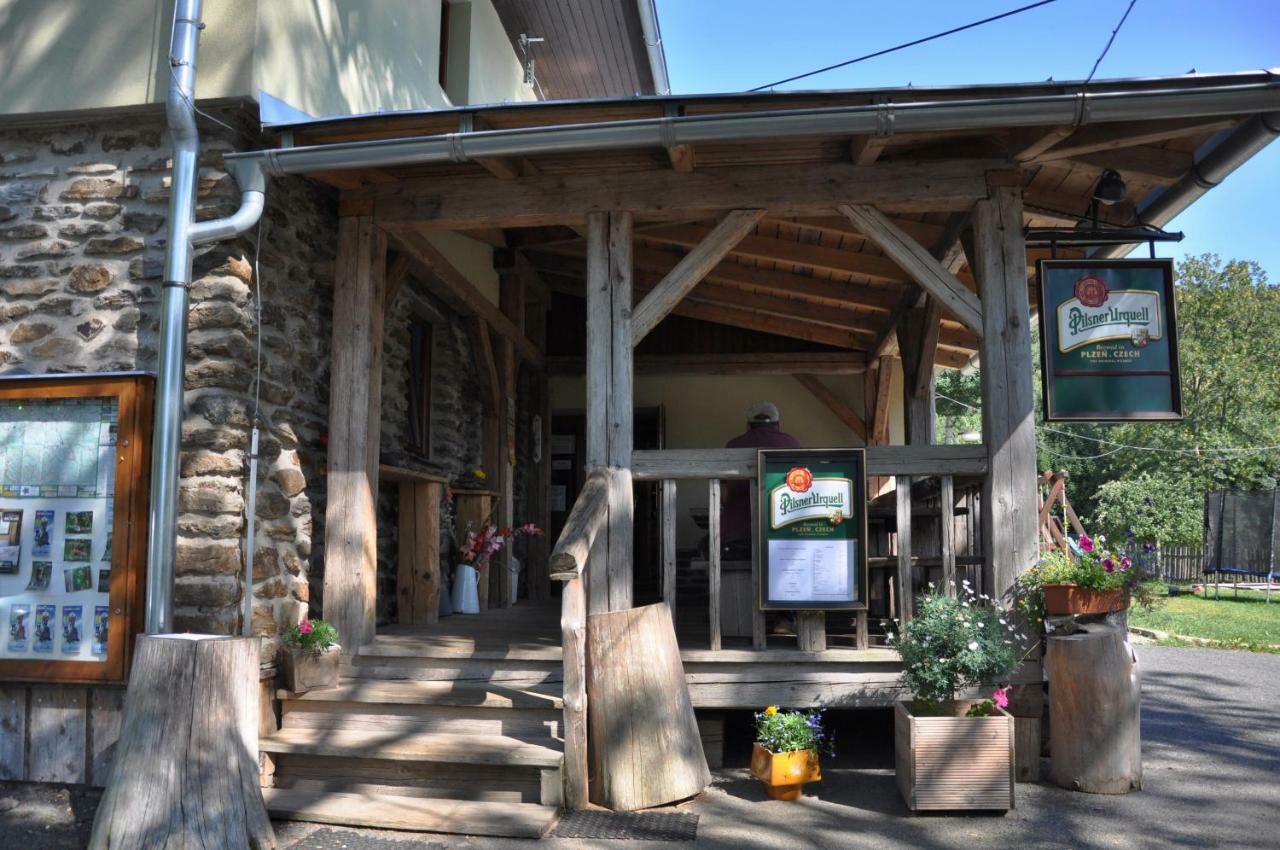 Penzion Pohadka Hojsova Stráž Bagian luar foto